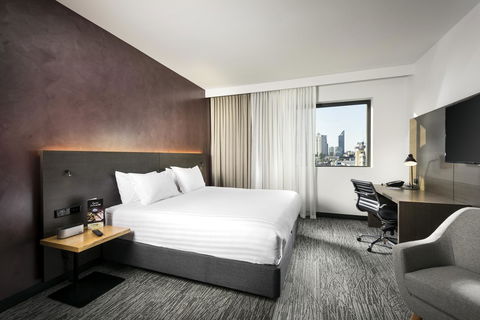 Holiday Inn West Perth, An IHG Hotel - Kingaroy Accommodation 11