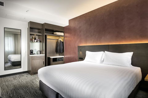 Holiday Inn West Perth, An IHG Hotel - Kingaroy Accommodation 8
