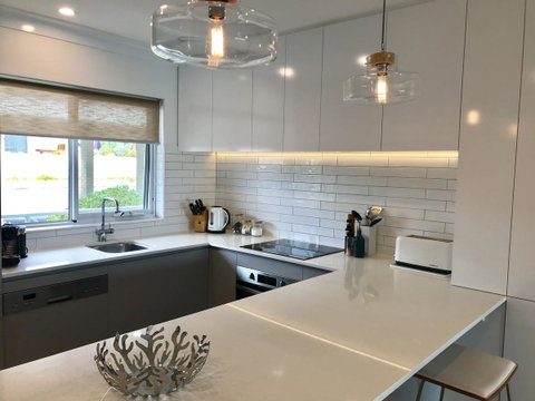 Cottesloe Beachfront Ocean View Apartment - Kingaroy Accommodation 12