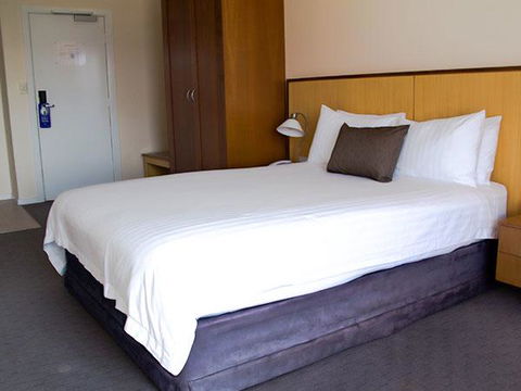 Ocean Beach Hotel - Kingaroy Accommodation 2