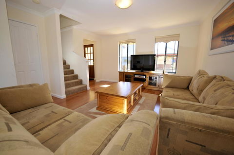 Palm Beach Manor - Kingaroy Accommodation 4