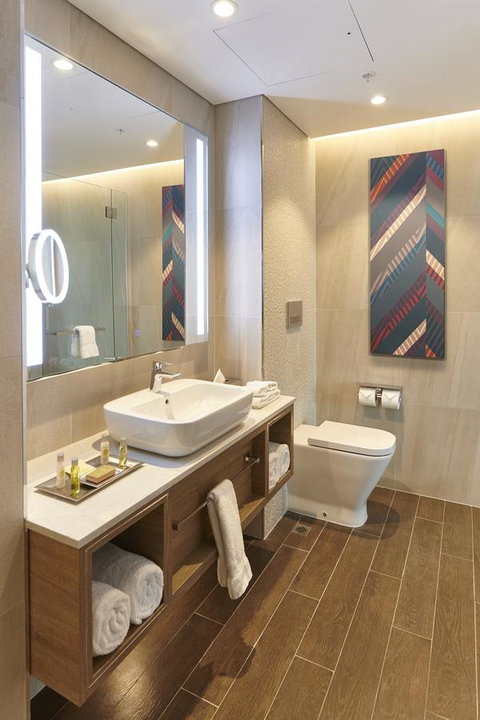 Doubletree By Hilton Perth Northbridge - Kingaroy Accommodation 13