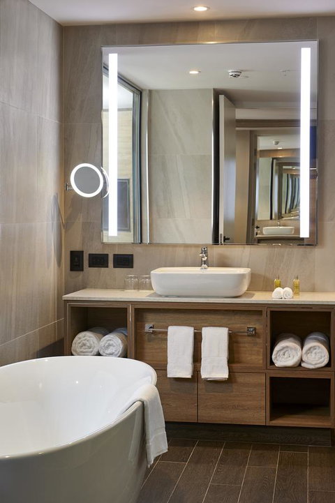 Doubletree By Hilton Perth Northbridge - Kingaroy Accommodation 17