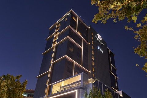 Doubletree By Hilton Perth Northbridge - Kingaroy Accommodation 5