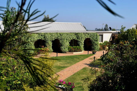 Grapevines Boutique Accommodation - Kingaroy Accommodation 8