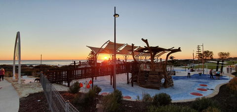 West Beach Lagoon 220 Stylish And Cozy - Kingaroy Accommodation 24