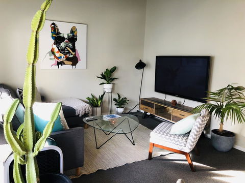 West Beach Lagoon 220 Stylish And Cozy - Kingaroy Accommodation 8