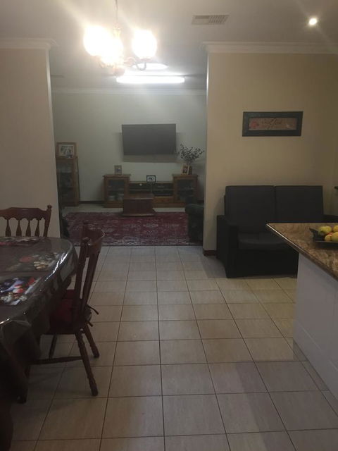 Travellers Rest Motel - Kingaroy Accommodation 8