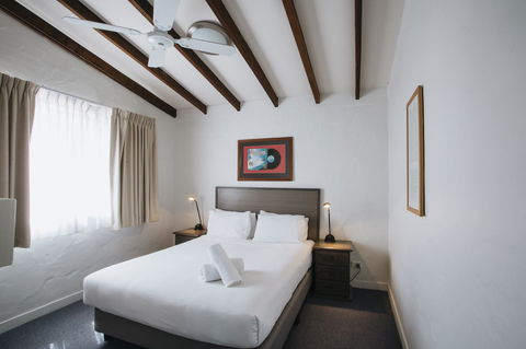 Canal Rocks Beachfront Apartments - Kingaroy Accommodation 14
