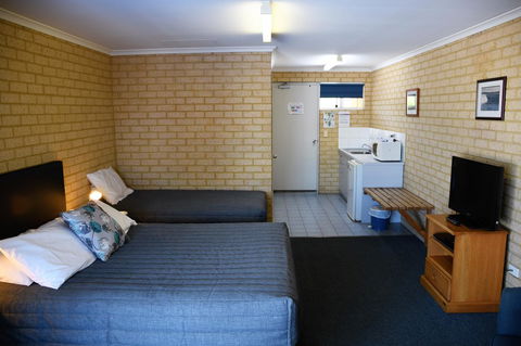 Kalbarri Seafront Villas - Kingaroy Accommodation 27
