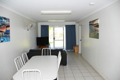 Kalbarri Seafront Villas - Kingaroy Accommodation 3
