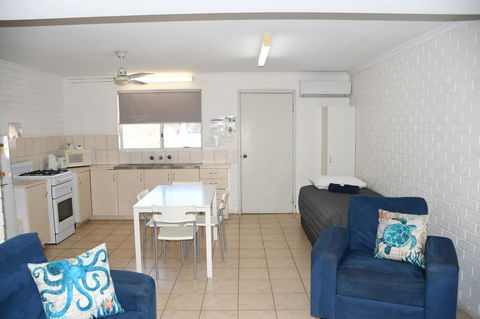 Kalbarri Seafront Villas - Kingaroy Accommodation 17