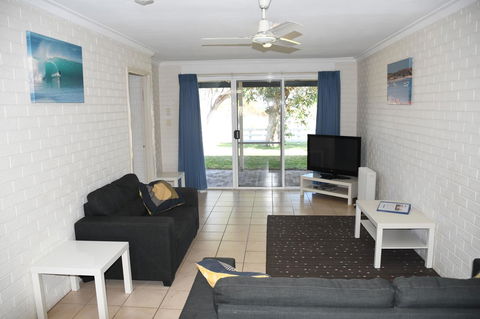 Kalbarri Seafront Villas - Kingaroy Accommodation 13