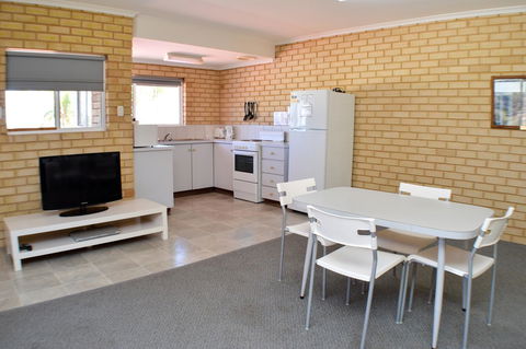 Kalbarri Seafront Villas - Kingaroy Accommodation 37