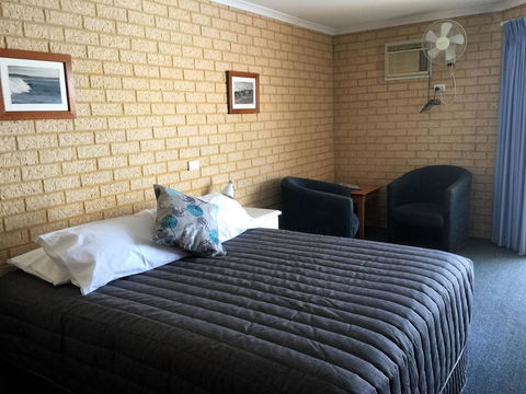 Kalbarri Seafront Villas - Kingaroy Accommodation 28
