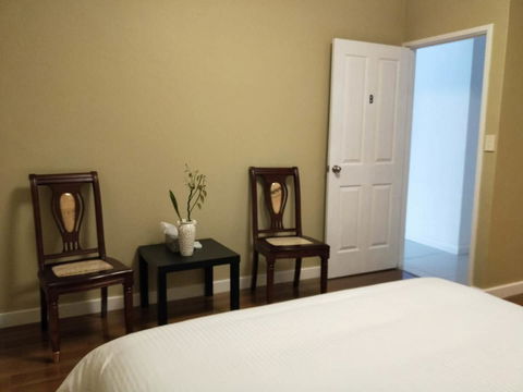 Perth Lake Side Lodge - Kingaroy Accommodation 4