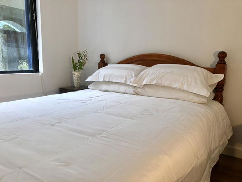 Perth Lake Side Lodge - Kingaroy Accommodation 7