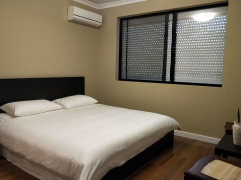 Perth Lake Side Lodge - Kingaroy Accommodation 3