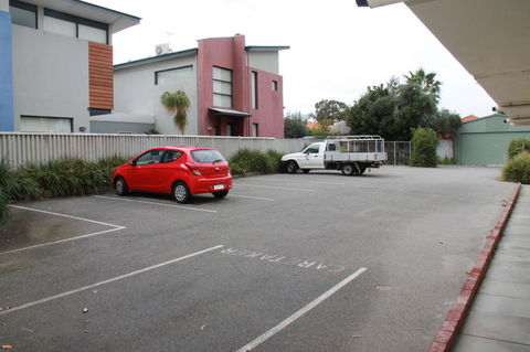 Malibu Apartments - Perth - Kingaroy Accommodation 16