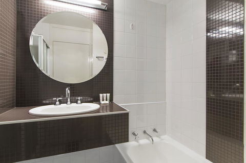 Metro Hotel Perth - Kingaroy Accommodation 28