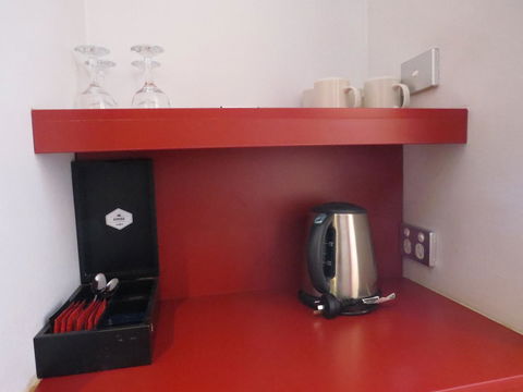 Metro Hotel Perth - Kingaroy Accommodation 38