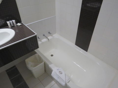 Metro Hotel Perth - Kingaroy Accommodation 37