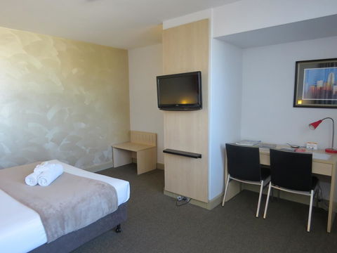 Metro Hotel Perth - Kingaroy Accommodation 42