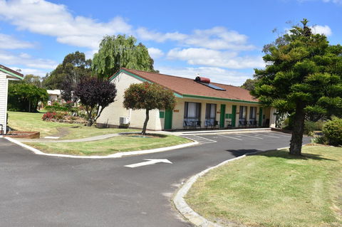 Mount Barker Valley Views Motel & Chalets, Western Australia - Kingaroy Accommodation 11