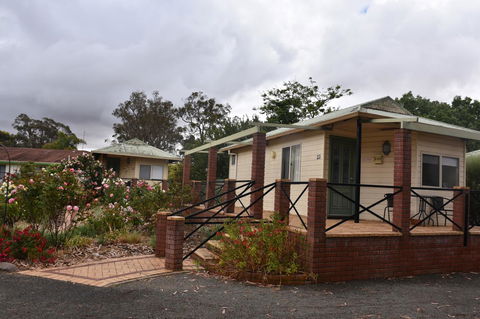 Mount Barker Valley Views Motel & Chalets, Western Australia - Kingaroy Accommodation 30