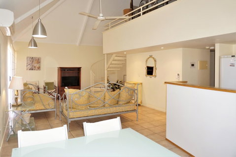 Osprey Holiday Village Unit 110 - Kingaroy Accommodation 1