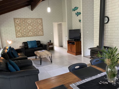 Beachside Prevelly Villas - Kingaroy Accommodation 4