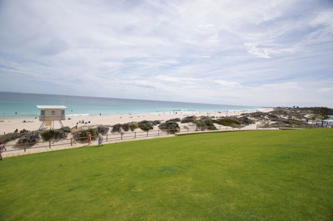 West Beach Lagoon 123 - Location & Views!!! - Kingaroy Accommodation 19