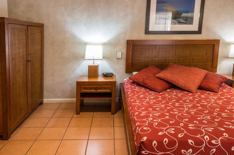 The Continental Hotel - Kingaroy Accommodation 2
