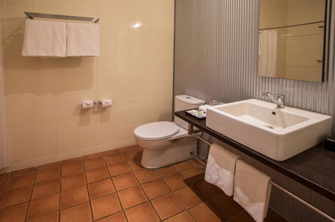 The Continental Hotel - Kingaroy Accommodation 39