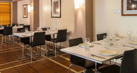 The Continental Hotel - Kingaroy Accommodation 10