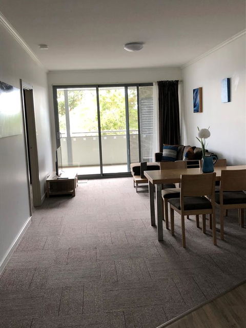 Morisset Serviced Apartments - Kingaroy Accommodation 24