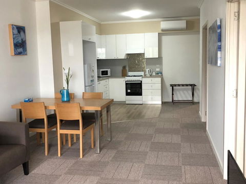 Morisset Serviced Apartments - Kingaroy Accommodation 30