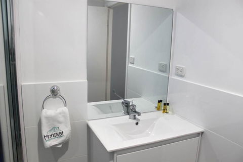 Morisset Serviced Apartments - Kingaroy Accommodation 9