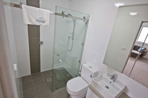 Morisset Serviced Apartments - Kingaroy Accommodation 32