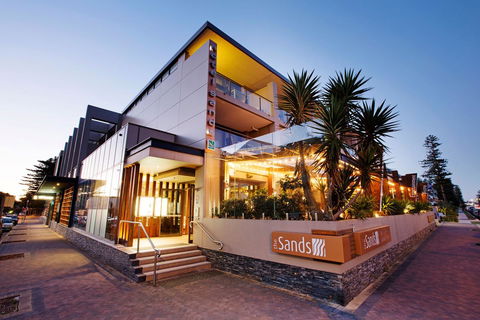 Narrabeen Sands Hotel By Nightcap Plus - Kingaroy Accommodation 4