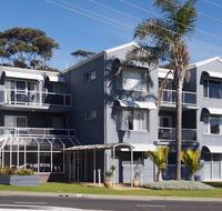 Mollymook Cove Apartments - Kingaroy Accommodation