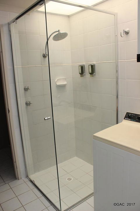 Mollymook Cove Apartments - Kingaroy Accommodation 37