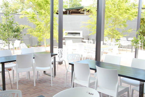 Crossroads Hotel - Kingaroy Accommodation 15