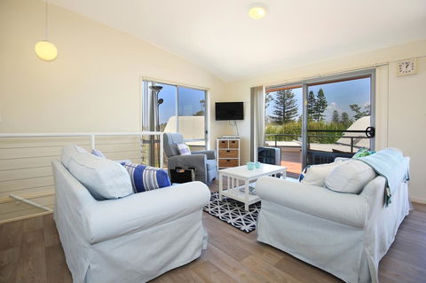 The Cove At Culburra - Direct Access To Beach - Kingaroy Accommodation 6