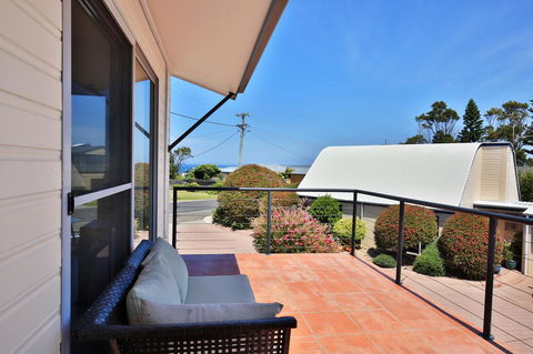 The Cove At Culburra - Direct Access To Beach - Kingaroy Accommodation 16