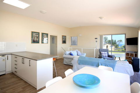 The Cove At Culburra - Direct Access To Beach - Kingaroy Accommodation 8