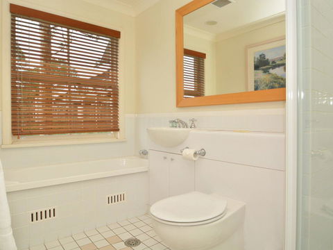 Villa Executive 2br Cypress DS Located Within Cypress Lakes Resort - Kingaroy Accommodation 12