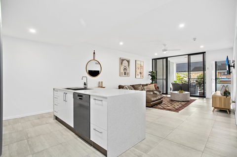 No 5 Rockpool 69 Ave Sawtell - Kingaroy Accommodation 1