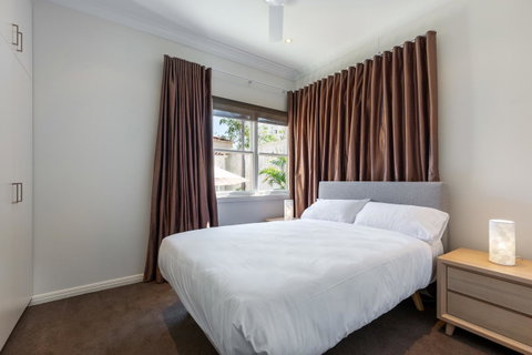 Kensington Self-Contained Modern House (89BROM) - Kingaroy Accommodation 20