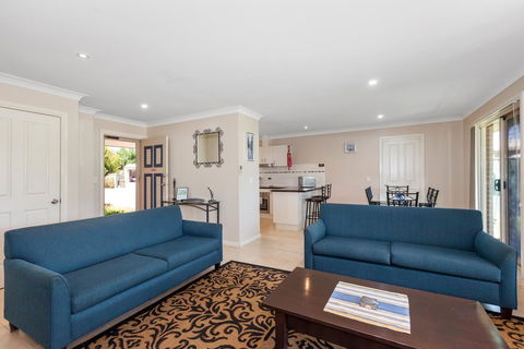 Colonial Court Villas - Kingaroy Accommodation 20